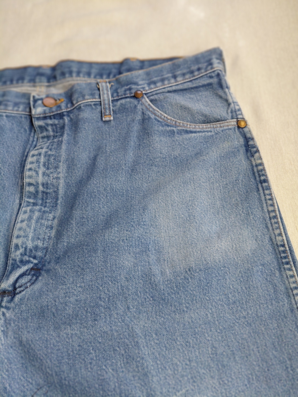 Vintage Wrangler Cowboy Cut Jeans 1970s USA Made Vertical Fly Tag Boot Zipper - Picture 15 of 16